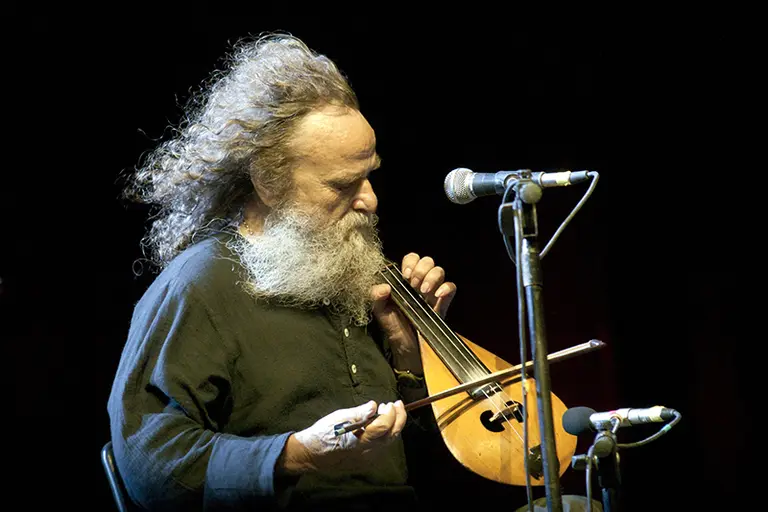 "Psarantonis" a popular lyre player in Crete