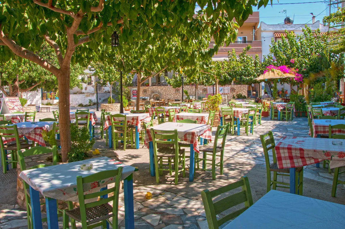 Tavern in Pitsidia