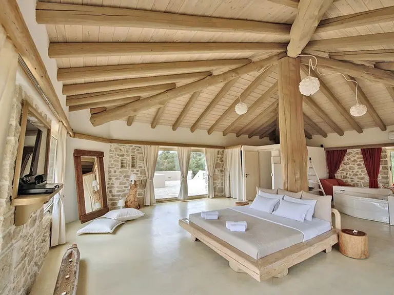 Elegant villa in Pitsidia, Heraklion