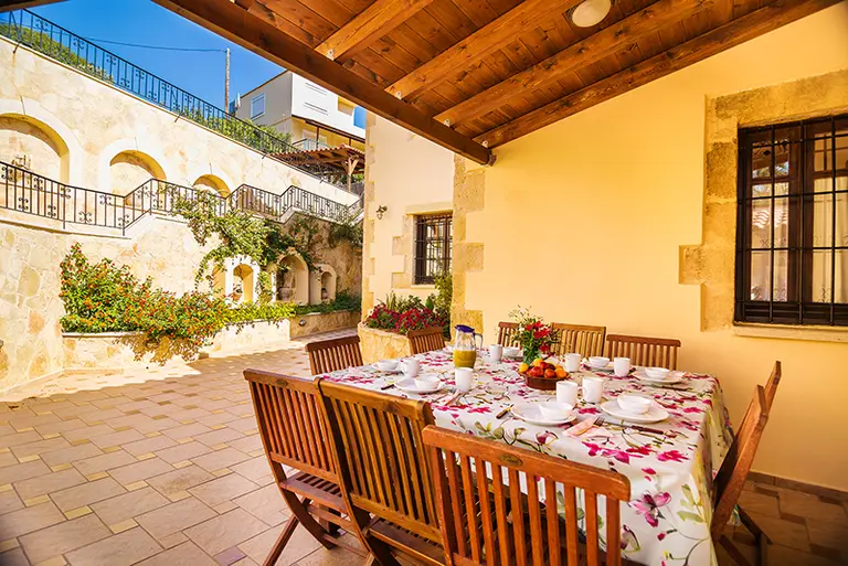 Traditional family holiday mansion in Kissamos, Chania